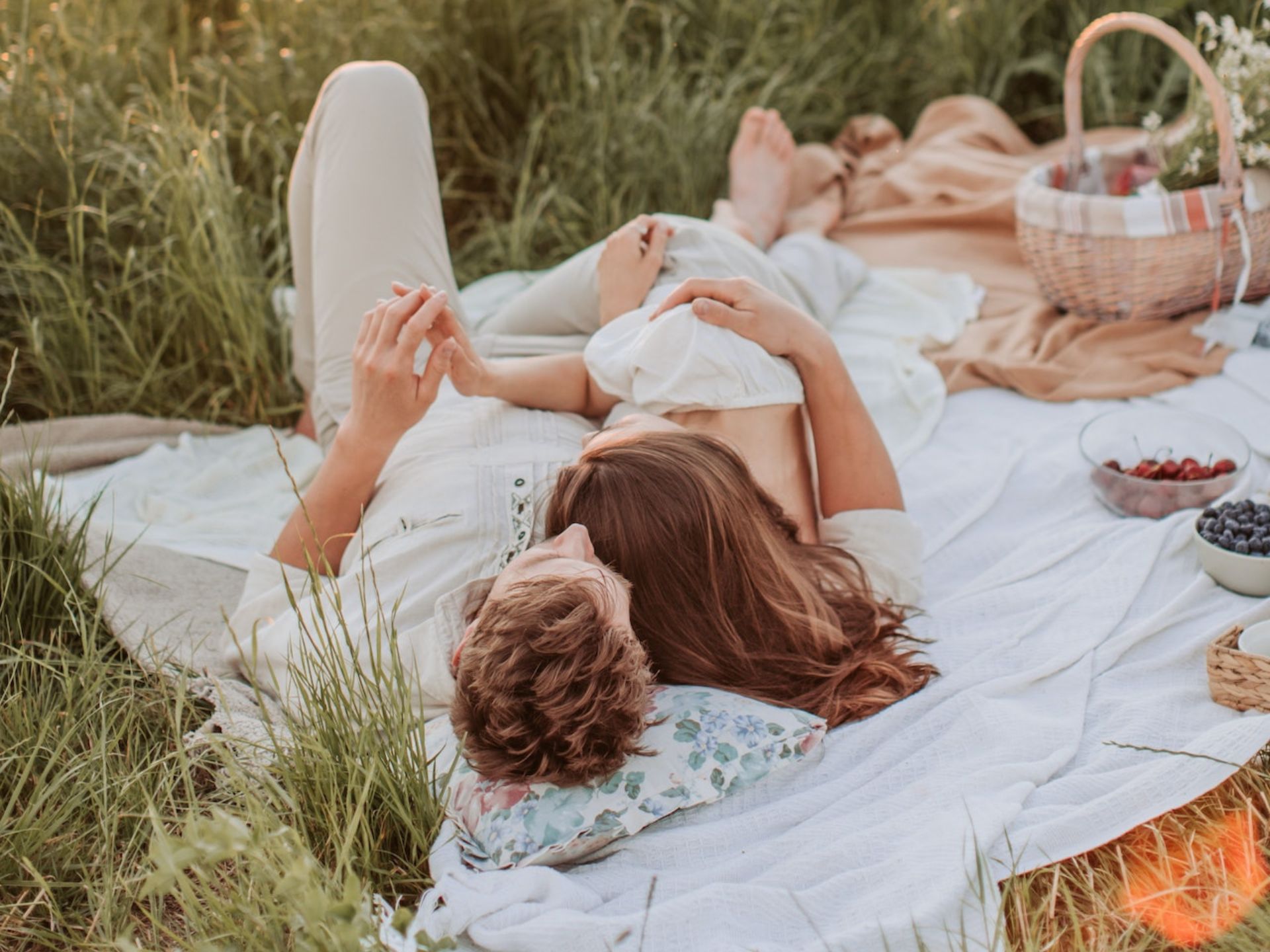 Summer bucket list ideas for couples.