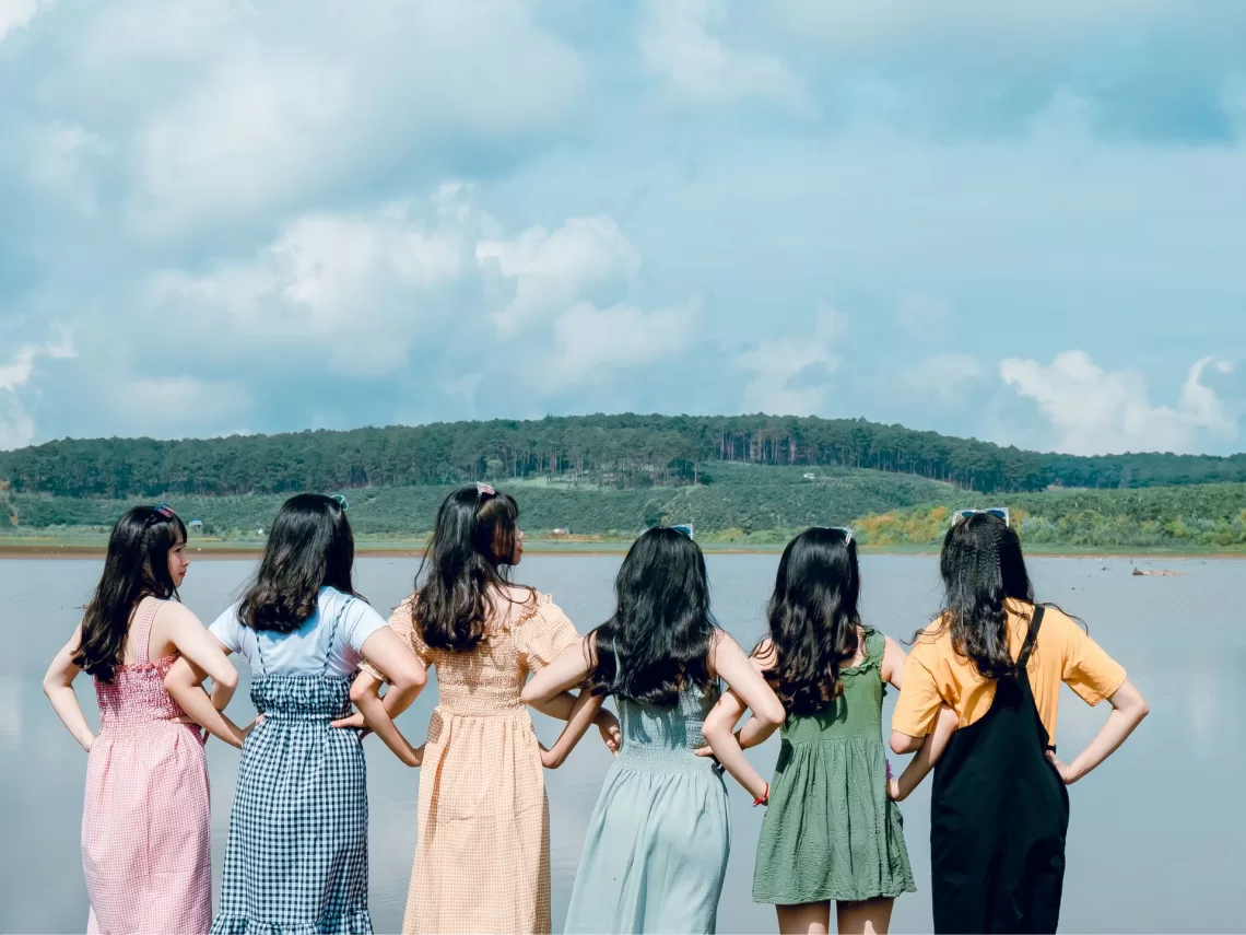 A group of girls on a bachelorette lake trip.